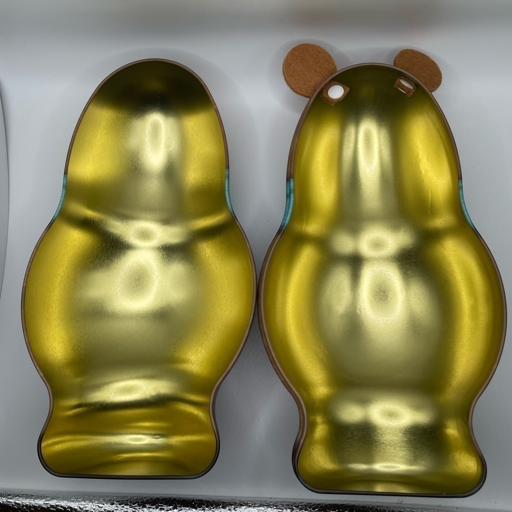Teddy Bear Tin/Box, Holding a Present, Gold Interior, Felt Ears - Picture 6 of 7